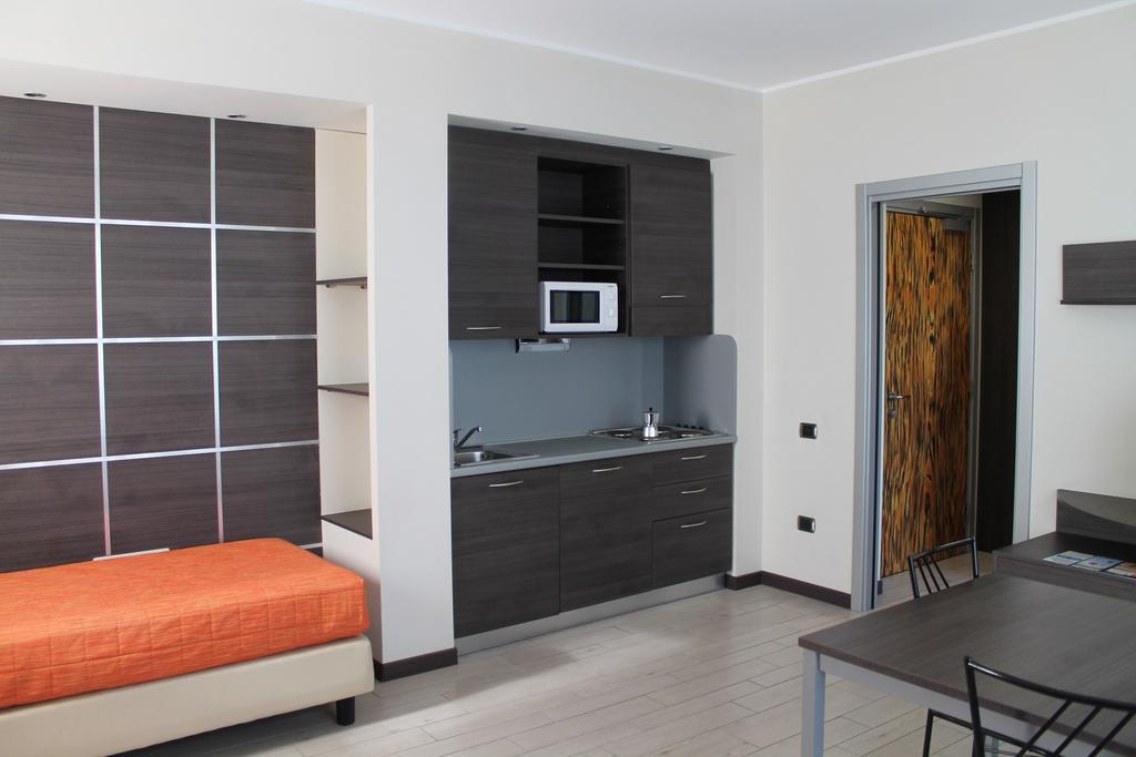 Hotel Residence Aurora Paderno Dugnano Buitenkant foto