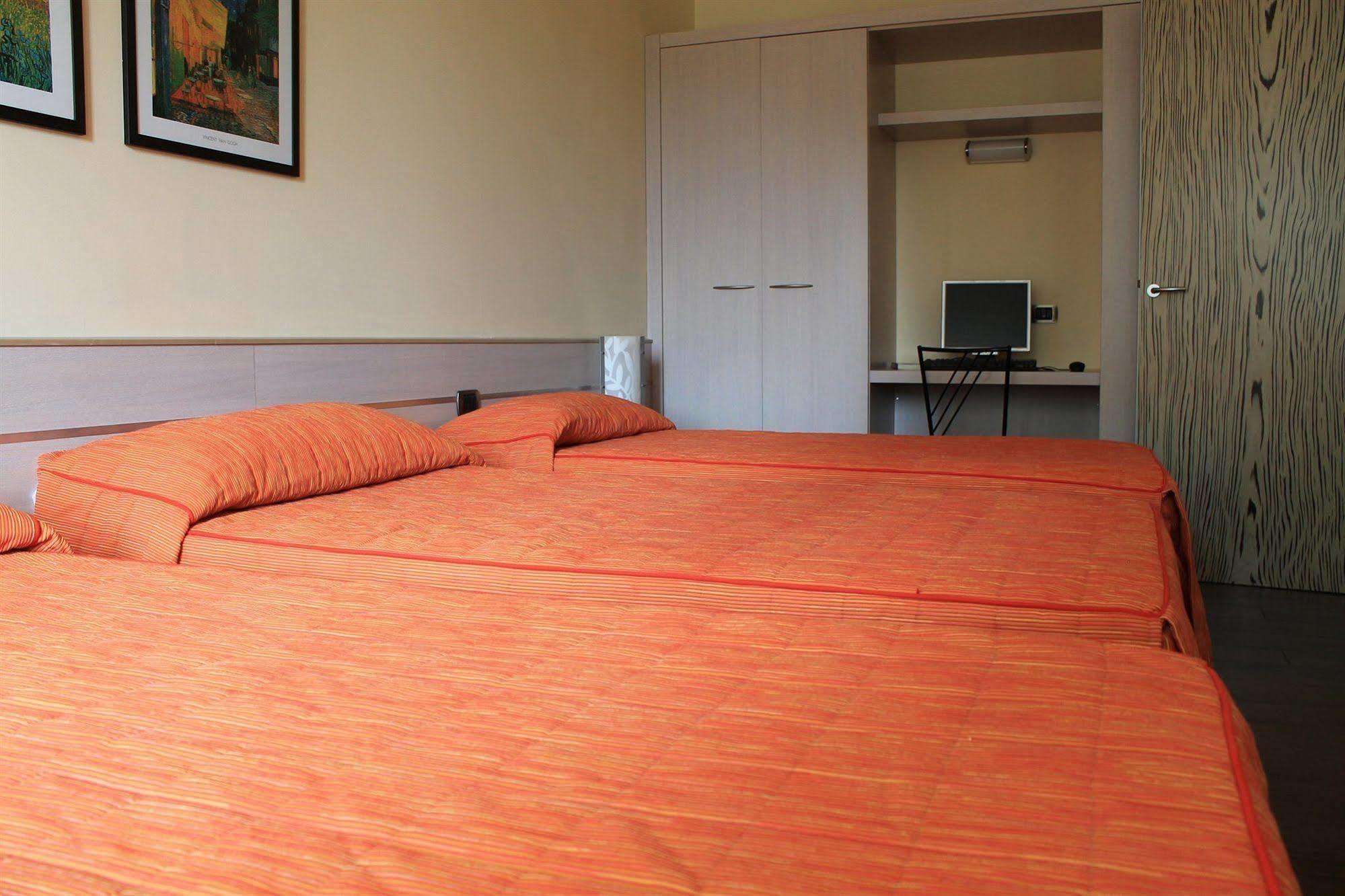 Hotel Residence Aurora Paderno Dugnano Buitenkant foto