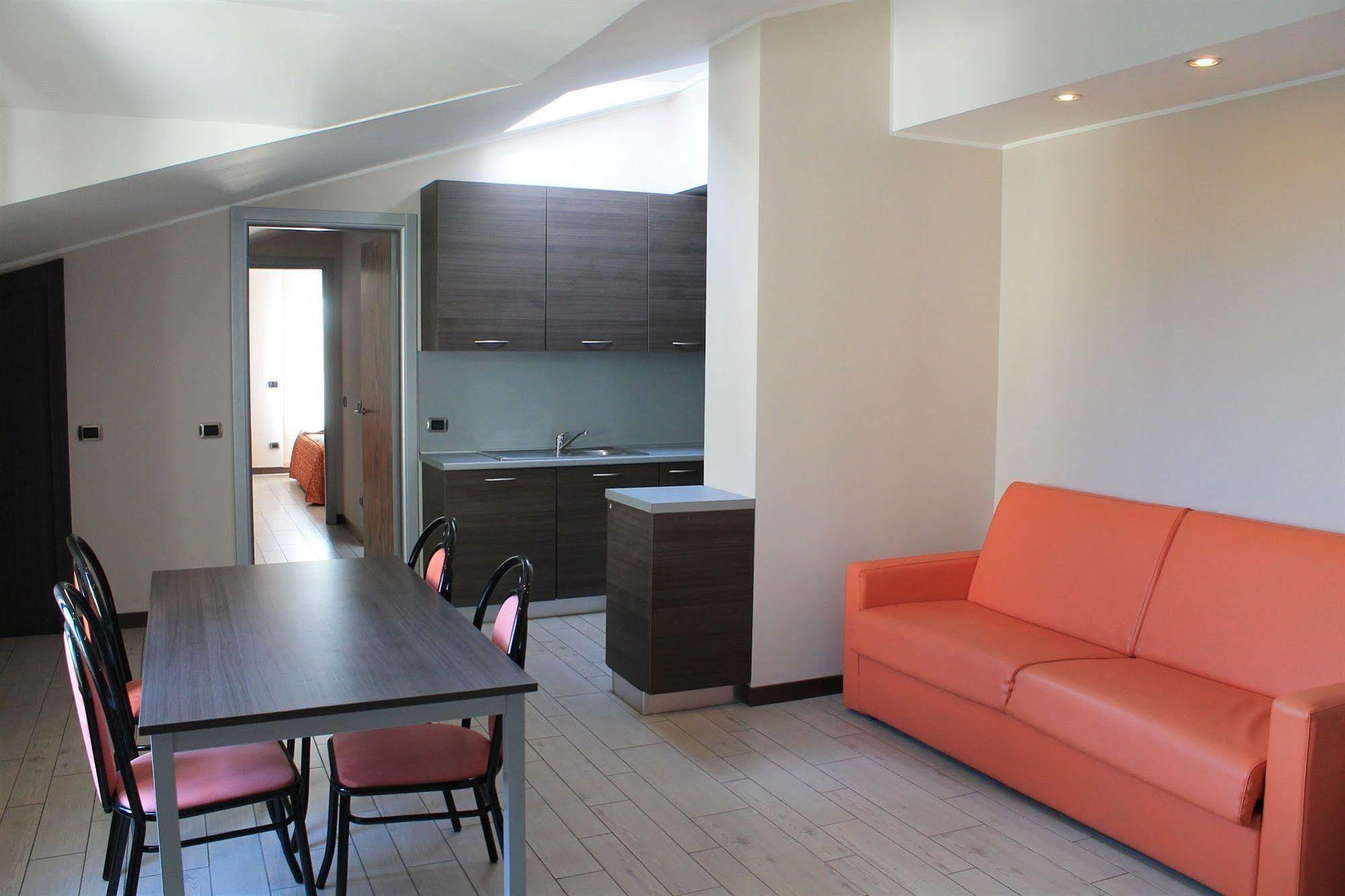 Hotel Residence Aurora Paderno Dugnano Buitenkant foto