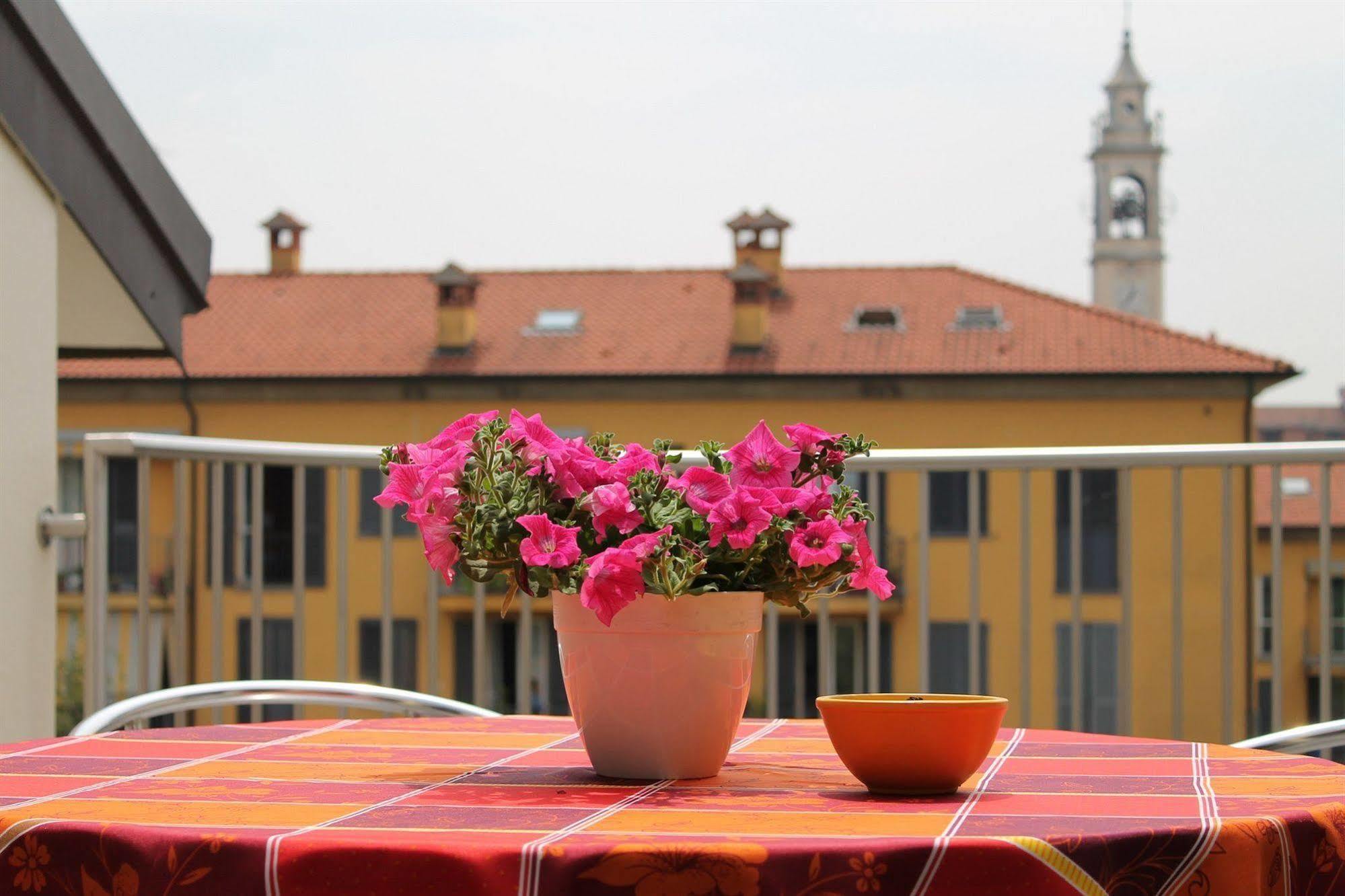Hotel Residence Aurora Paderno Dugnano Buitenkant foto